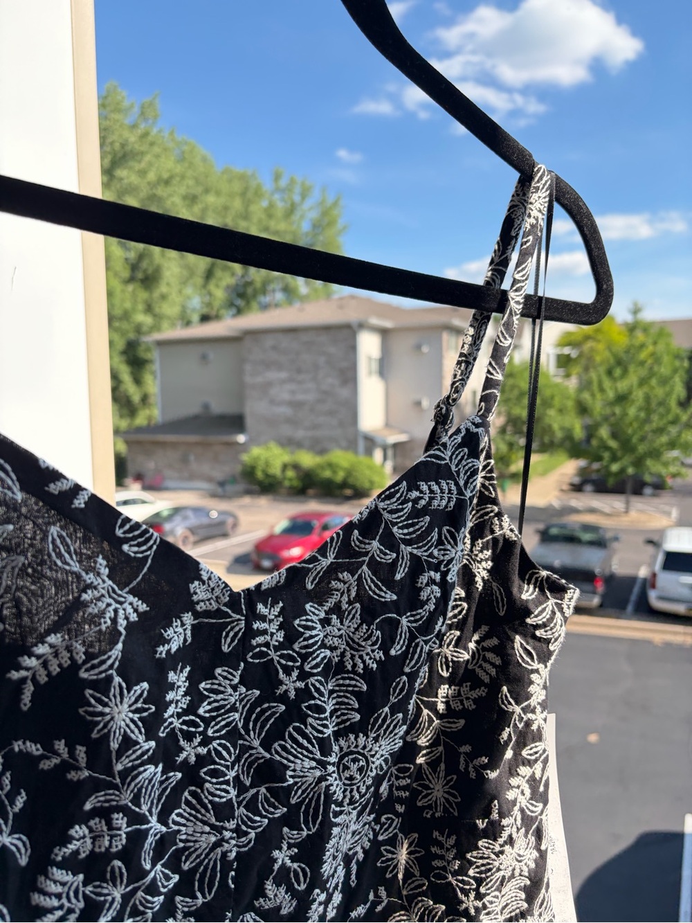 🆕🖤🤍AQUA Floral Embroidered Midi Dress Cotton Sundress Size L Bloomingdale’s - Picture 11 of 17